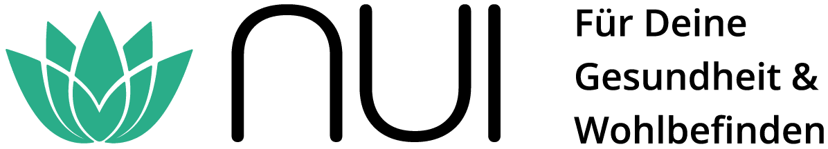 NUI Logo in Schwarz mit grüner Lotus Blüte "für deine Gesundheit & Wohlbefinden"
